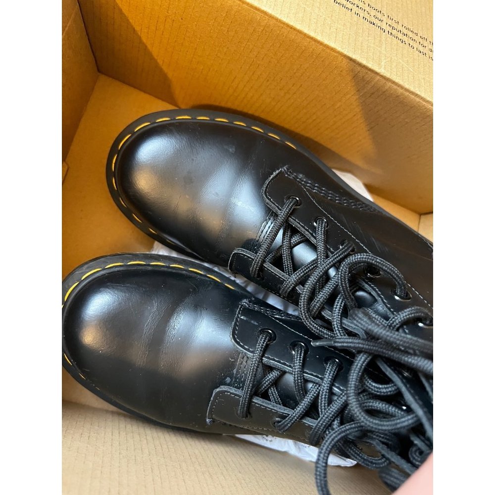 Dr. Martens 1460 Smooth Boots in Black size 8